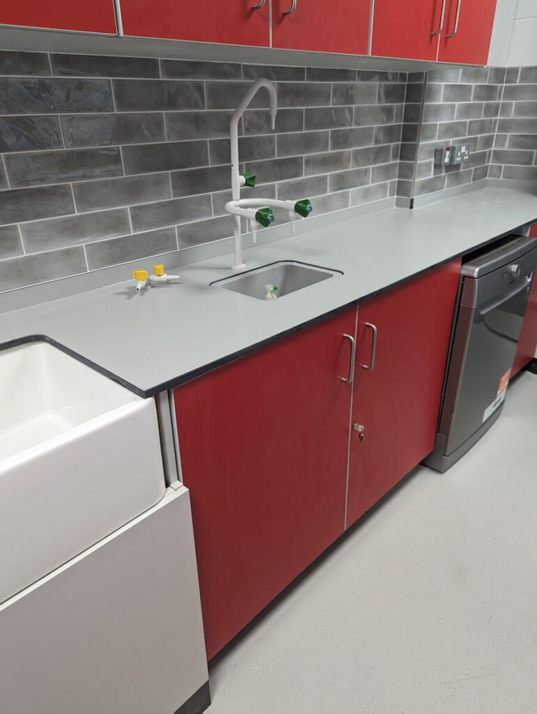 trespa worktops lab (1)